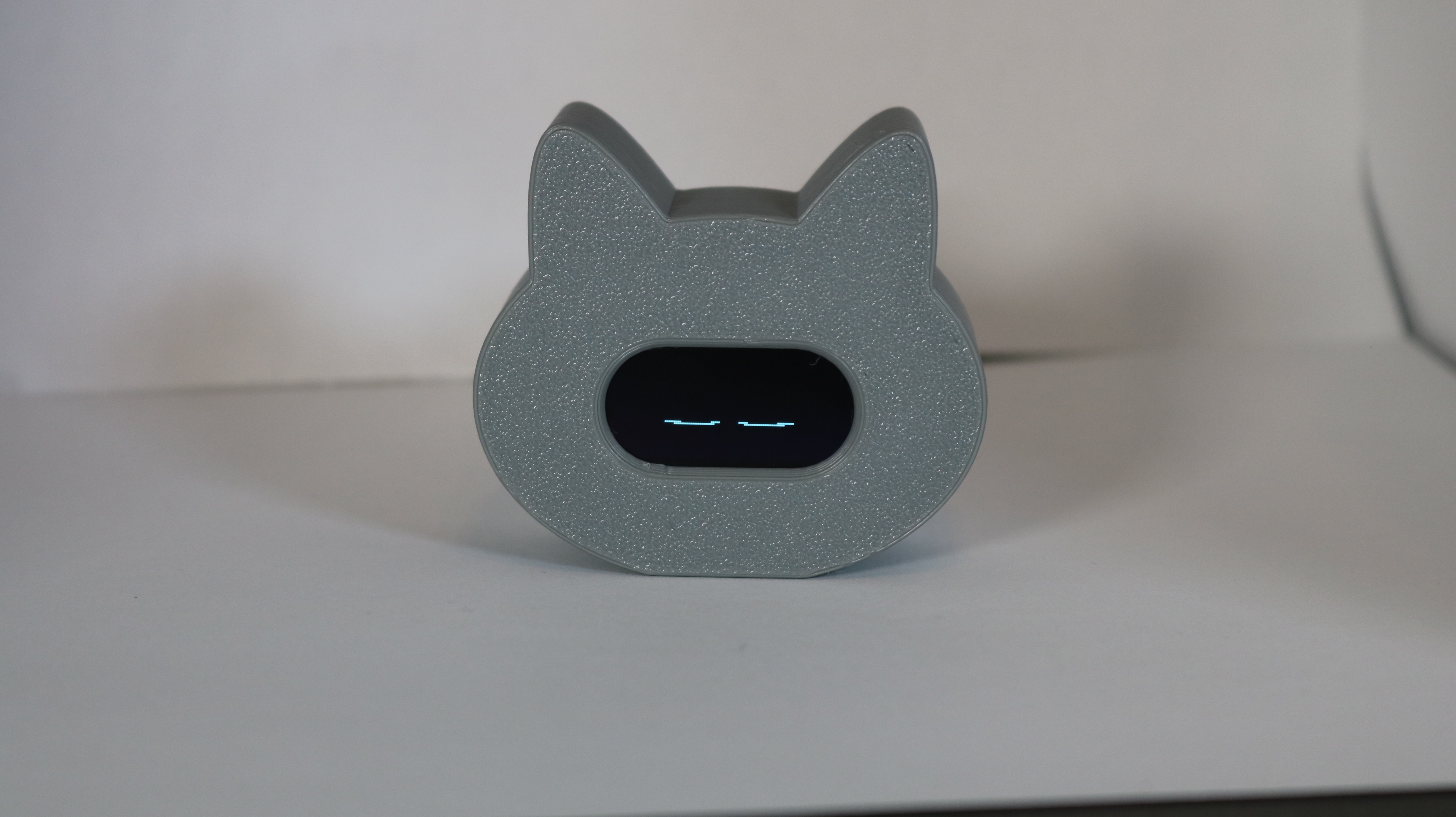 Robo Cat Desk Buddy — gallery photo 5