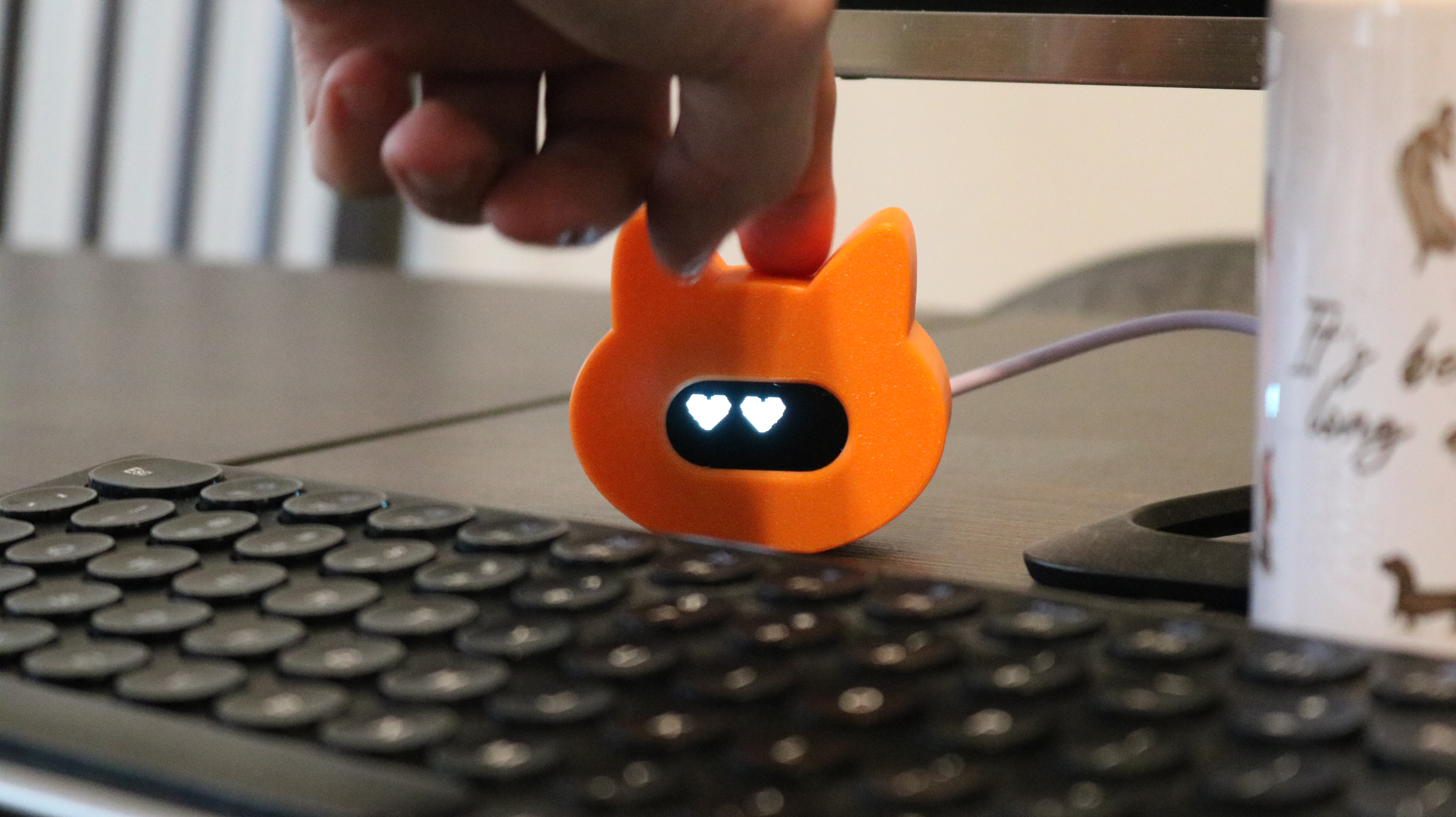 Robo Cat Desk Buddy — gallery photo 11